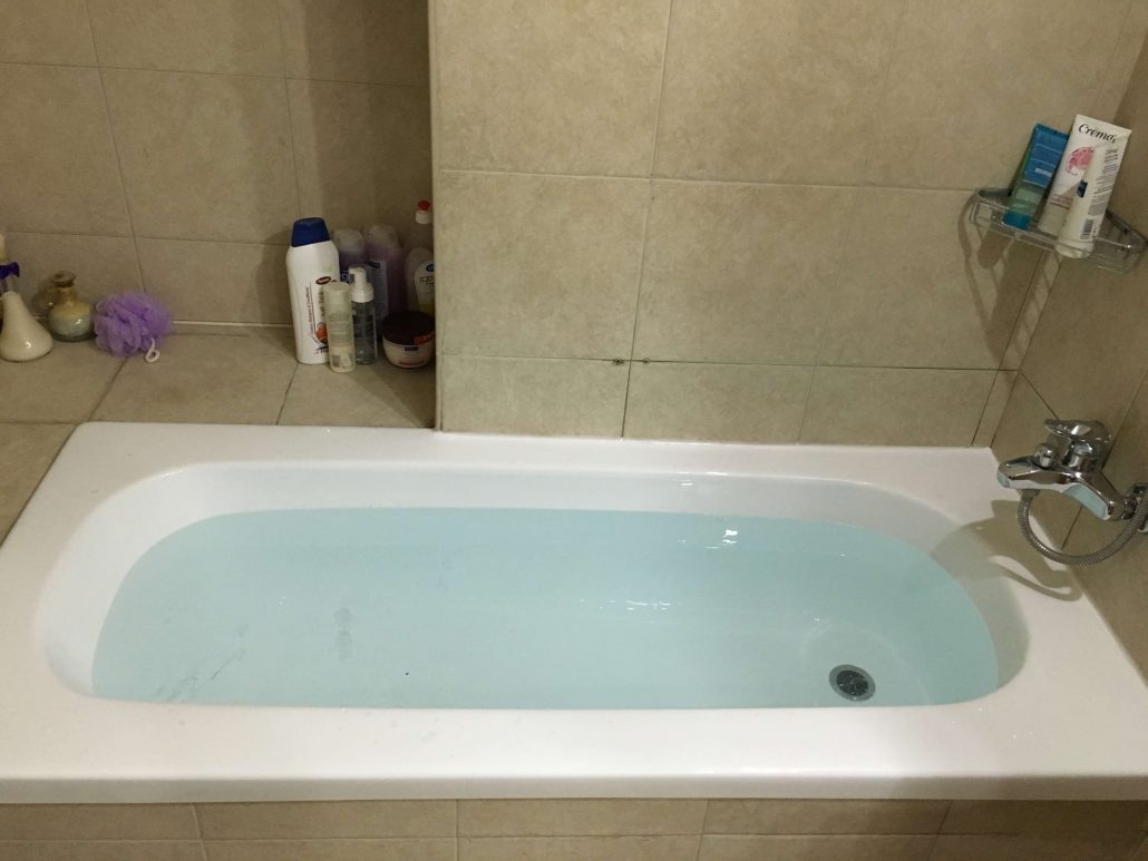אמבטיה לאחר ציפוי אמבטיות אקריליות